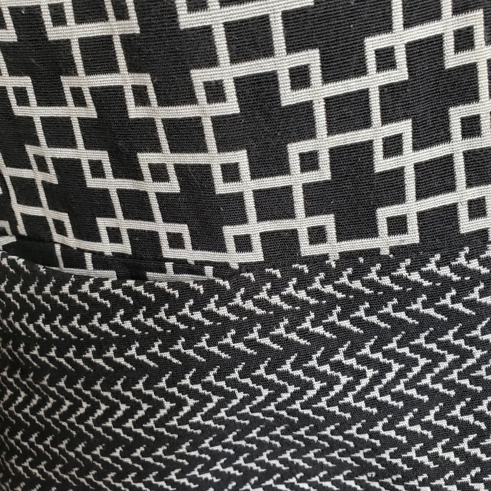 Saks Fifth Avenue Black Label Black White Geometric 2 Way Zip Jacket 4